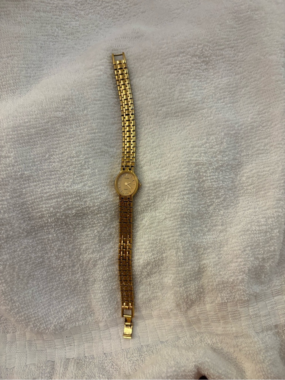 Gold-Tone Women's Bracelet Watch - Classic Elegance